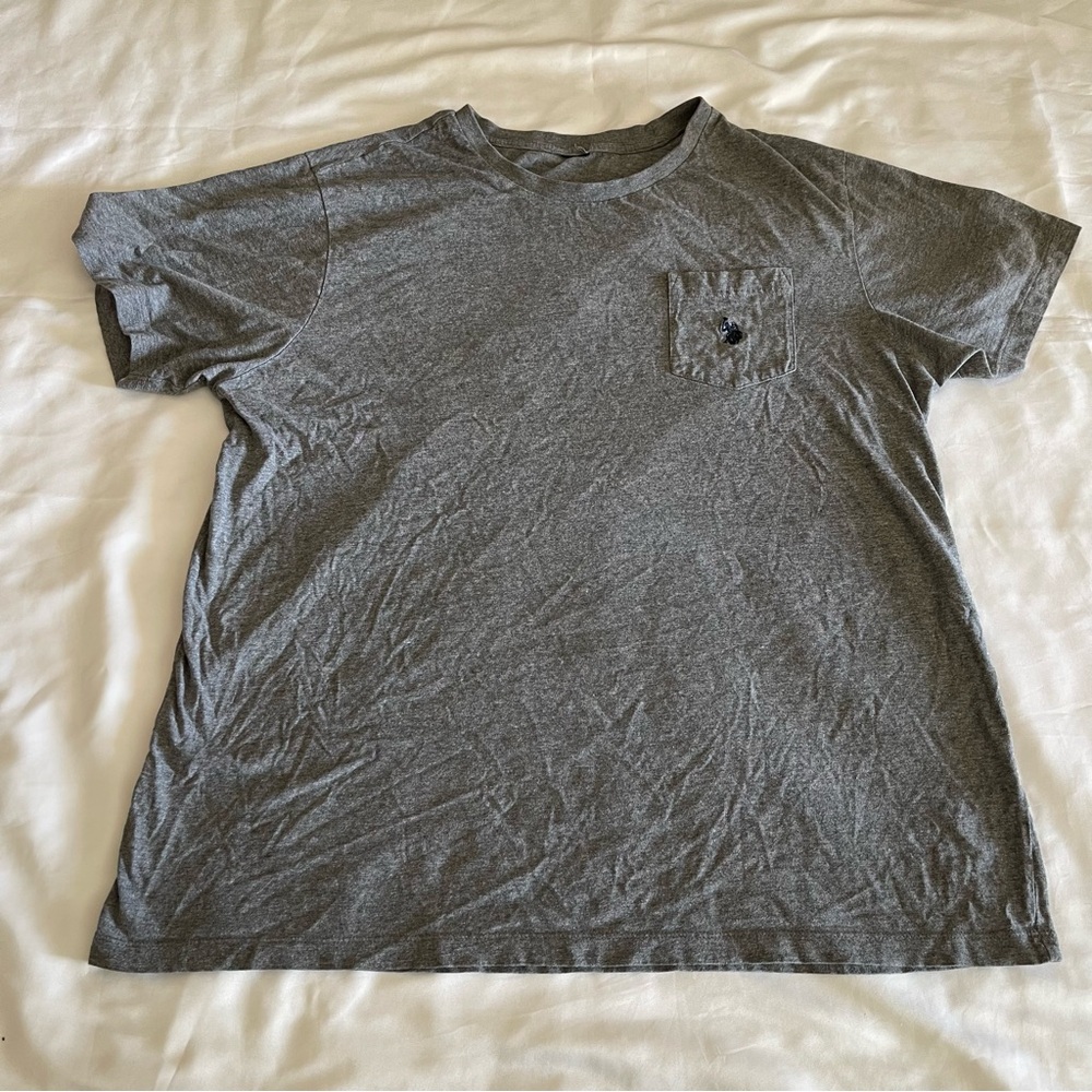 Chap’s Men’s Grey Front Pocket Tee